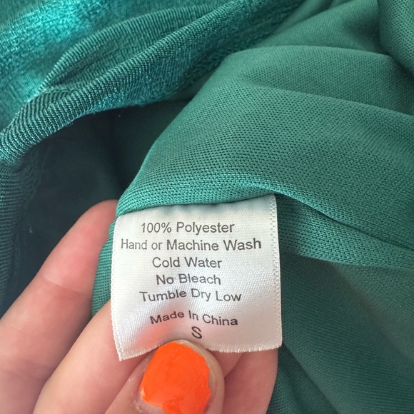 Emerald One-Shoulder Dress - Picture 5 of 6